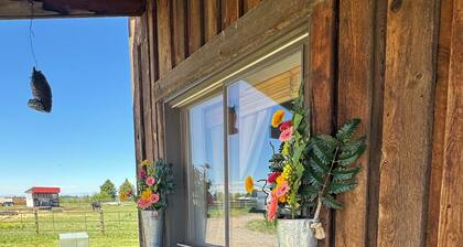 Little cabin. Big skies. Serious comfort and relaxation. Legendary views.