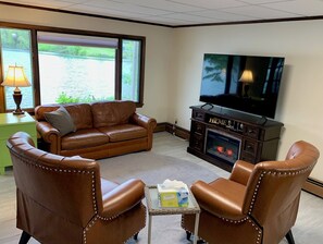 Smart TV, books, offices