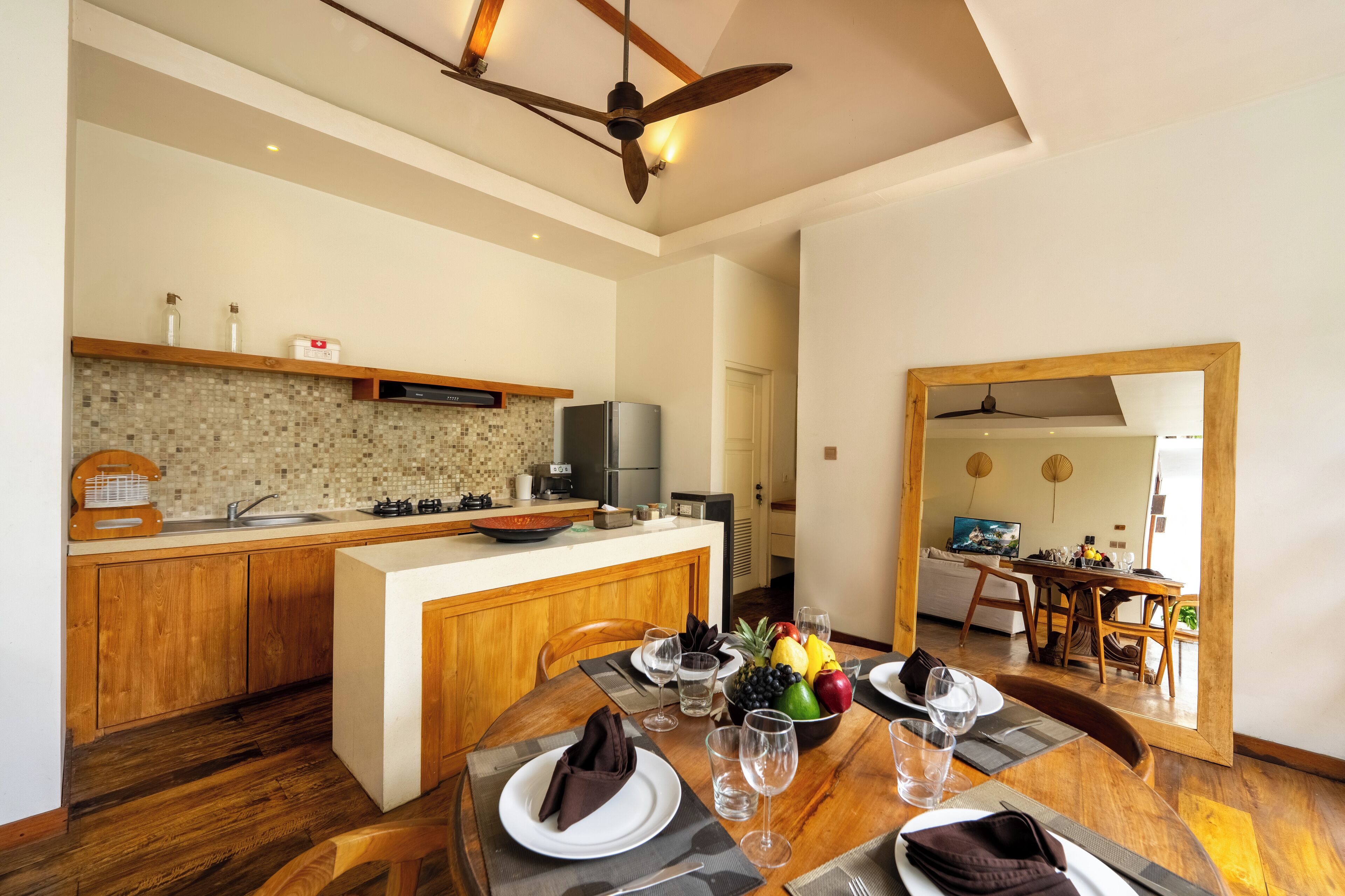 Deluxe-Villa, Poolblick | Esszimmer