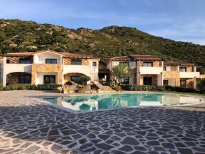 Piscine extérieure, piscine chauffée