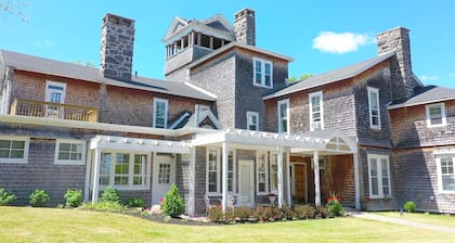 Thousand Island Hart House