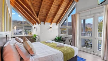 Comfort Room, Mountain View | In-room safe, free WiFi, bed sheets