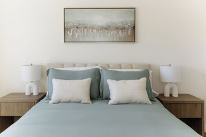 4 Schlafzimmer, Schreibtisch, Reisekinderbett, kostenloses WLAN