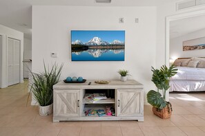 Interior - Spacious Condo W/ Pool,Gym near Disney & Seaworld (Kissimmee)