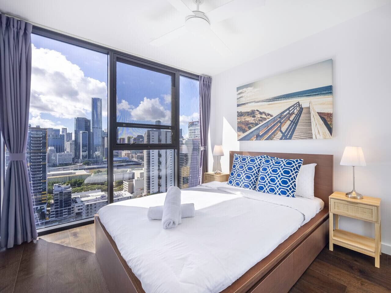 3 bedrooms, desk, iron/ironing board, free WiFi