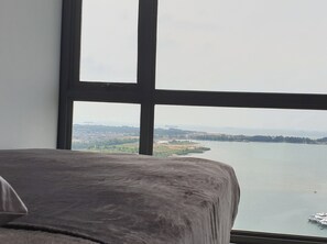 Apartment, 2 Bedrooms, Balcony, Sea View | 2 bedrooms, blackout drapes, free WiFi, bed sheets