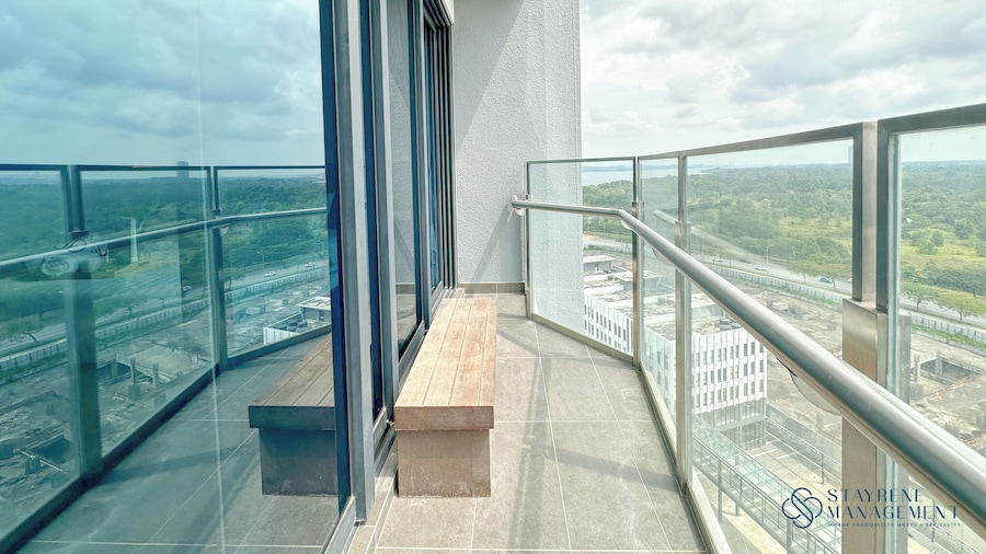 Almas Suites Puteri Harbour by Stayrene