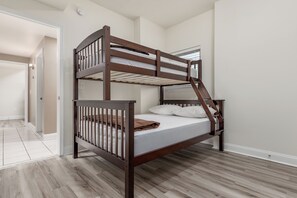 3 Schlafzimmer, Bügeleisen/Bügelbrett, kostenloses WLAN, Bettwäsche