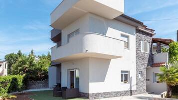 Apartment (Two Bedroom Apartment) | Exterior