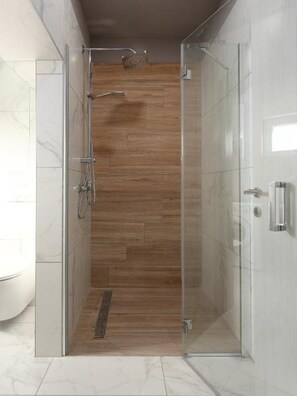 Apartment (Two Bedroom Apartment) | Bathroom