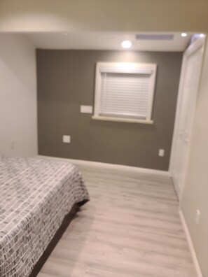 Room - 2 Bed 2 full Bath Modern Condo near Convention Center Downtown  (San Jose)