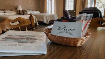 2 habitaciones, tabla de planchar con plancha, internet y ropa de cama