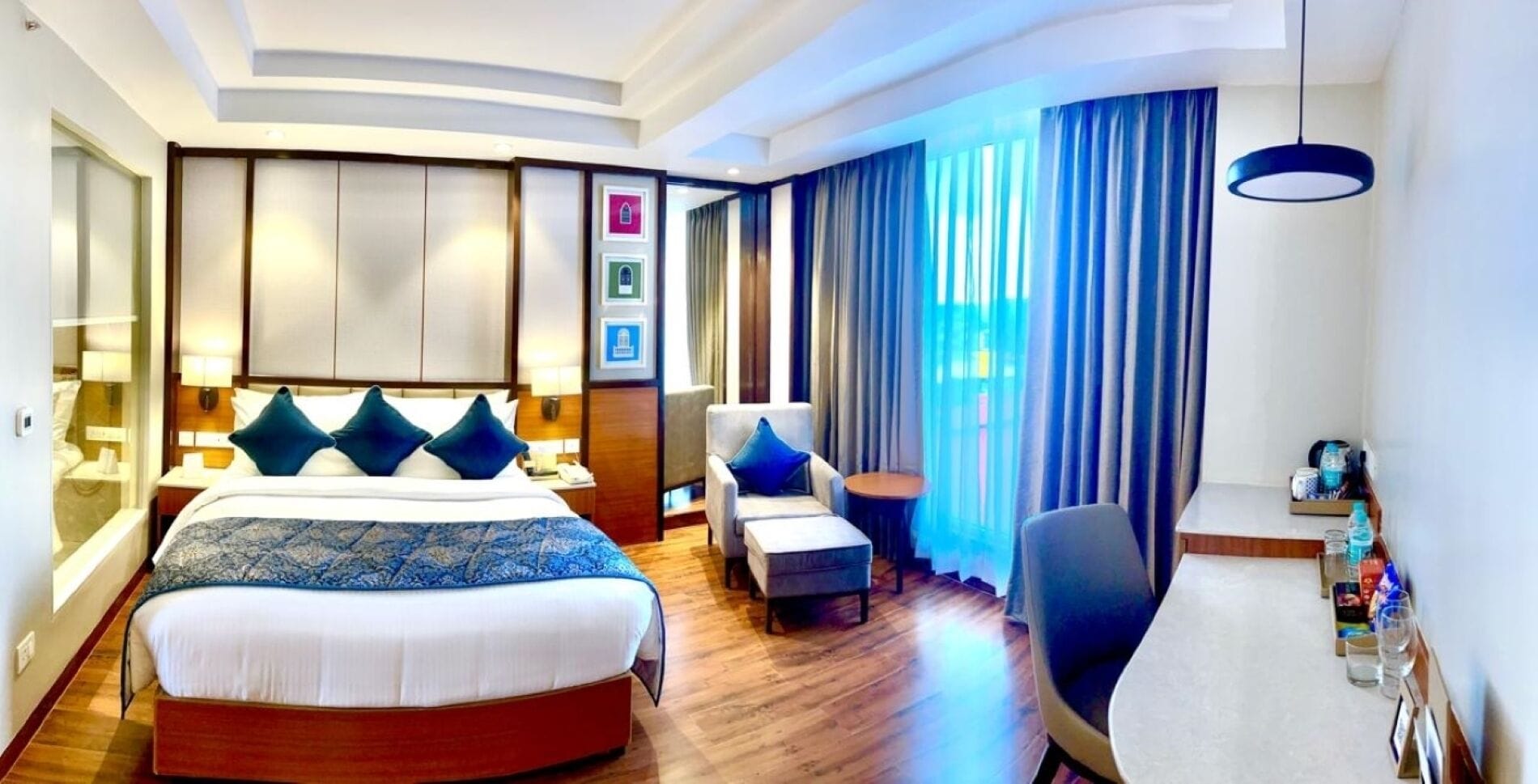 高档床上用品、羽绒被、Select Comfort 床、迷你吧