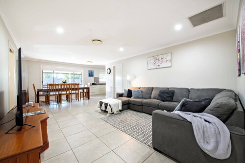 Mason's Lodge - Family Entertainer, Close to Mall