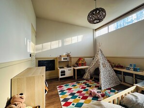 Children’s area - Ancien Labo Photo Loft Atypique à 5min du Centre Historique de Saint-denis (Saint-Denis)