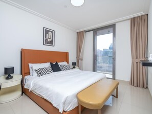 Apartment | 1 bedroom, bed sheets - 1BR Dlx City View Near Dubai Mall by Belvilla (Dubai)