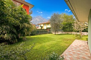 Property grounds - Saras Garden Home (Arco)