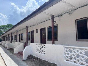 Front of property - OYO 90981 Chenang Rest House 1 (Langkawi)