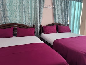 Family Suite | Laptop workspace, free WiFi, bed sheets - OYO 90981 Chenang Rest House 1 (Langkawi)