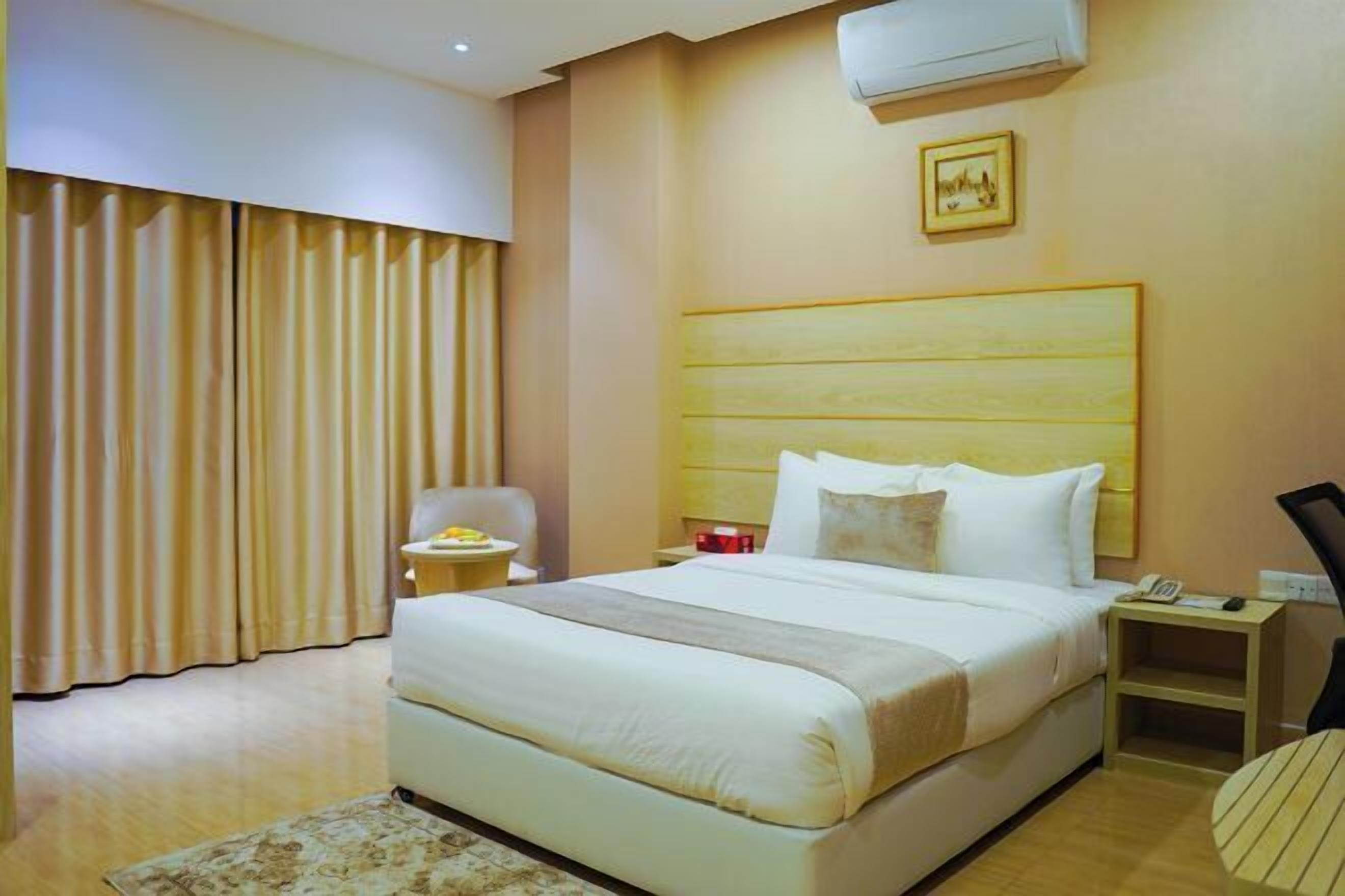 Literie de qualité supérieure, surmatelas, minibar