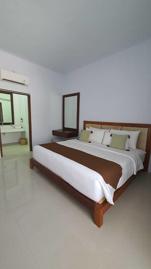 Doppelzimmer, 1 Schlafzimmer, Gartenblick | Schreibtisch, kostenloses WLAN, Bettwäsche