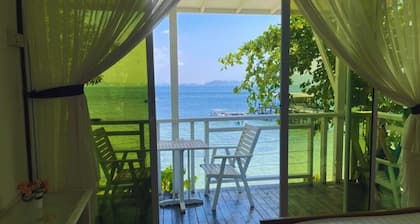 OYO 90980 Rainbow Island Sepanggar