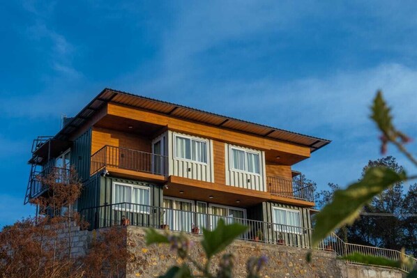 Exterior - The Green Cube (Kodaikanal)