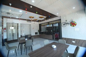 Restaurant - R Empire Revtree (Davanagere)