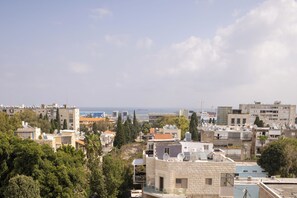 City view from property - MAMAD - Bahai Gardens Penthouse by Sea N' Rent (Haifa)