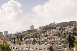 View from property - MAMAD - Bahai Gardens Penthouse by Sea N' Rent (Haifa)