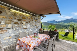 Standard House, Multiple Bedrooms, Mountainside (Casa Sant'Anna - In Garfagnana) | Outdoor dining - Casa Sant'anna - In Garfagnana (Minucciano)