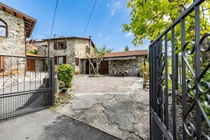 Standard-Haus, Mehrere Schlafzimmer, Bergseite (Casa Sant'Anna - In Garfagnana) | Aussenbereich