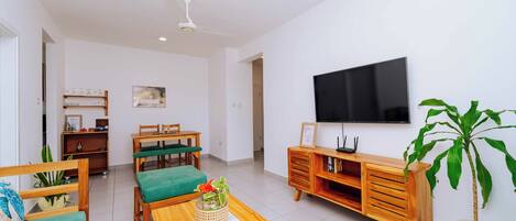 Smart TV, books