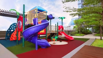Children’s play area – outdoor