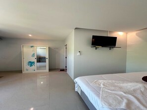 Standard Double Room | Desk, laptop workspace, free WiFi, bed sheets - OYO 75492 Carpe Diem Homestay (Karon)