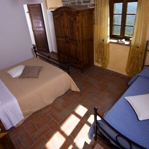 5 bedrooms