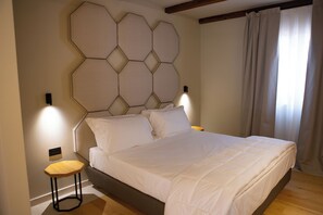 Luxury Studio Suite, Patio, Garden View