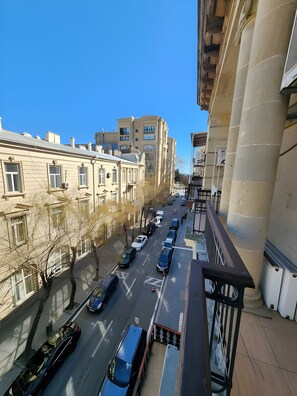 Terrace/patio - NH Nizami Hotel (Baku)