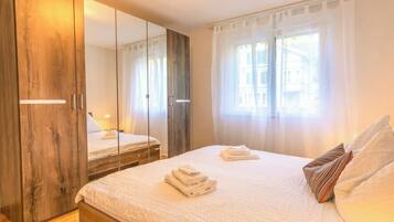 3 Schlafzimmer, Bügeleisen/Bügelbrett, WLAN, Bettwäsche