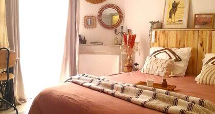 Paisible appartement bohĂšme au cĆur d'Alger
