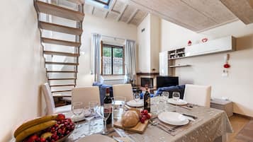 Familien-Stadtwohnung, Mehrere Schlafzimmer (Cozy Trekking Home La Via degli Dei) | Speisen