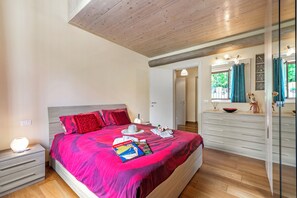 Townhouse – familie, flere soverom (Cozy Trekking Home La Via degli Dei) | 2 soverom, strykejern/-brett, wi-fi (inkludert) og sengetøy