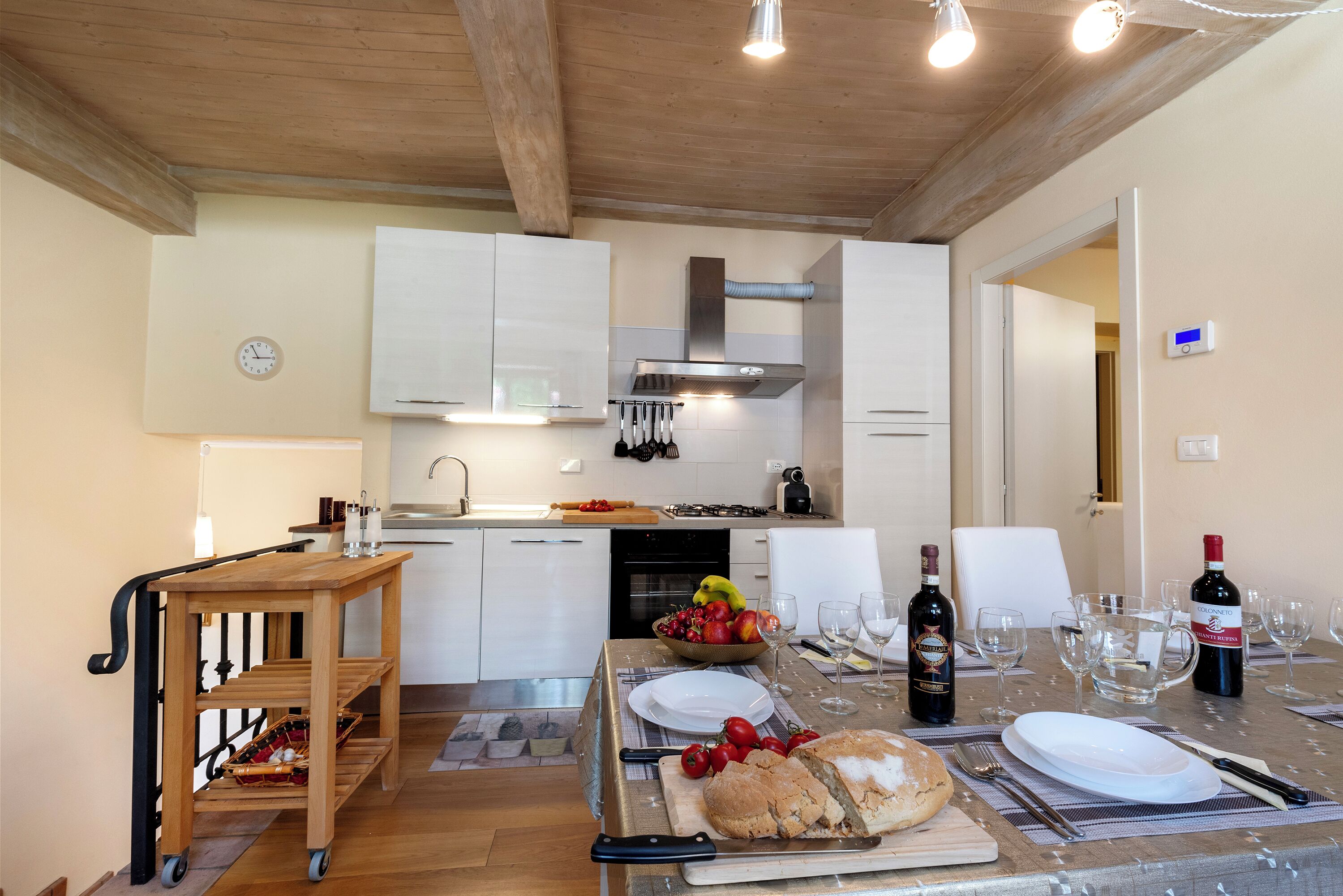 Maison en rangée familiale, plusieurs chambres (Cozy Trekking Home La Via degli Dei) | Cuisine privée | Réfrigérateur, four à micro-ondes, un four, surface de cuisson