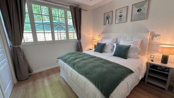 3 chambres, fer et planche à repasser, lit parapluie, Wi-Fi gratuit