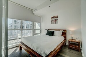 2 bedrooms, iron/ironing board, travel crib, free WiFi