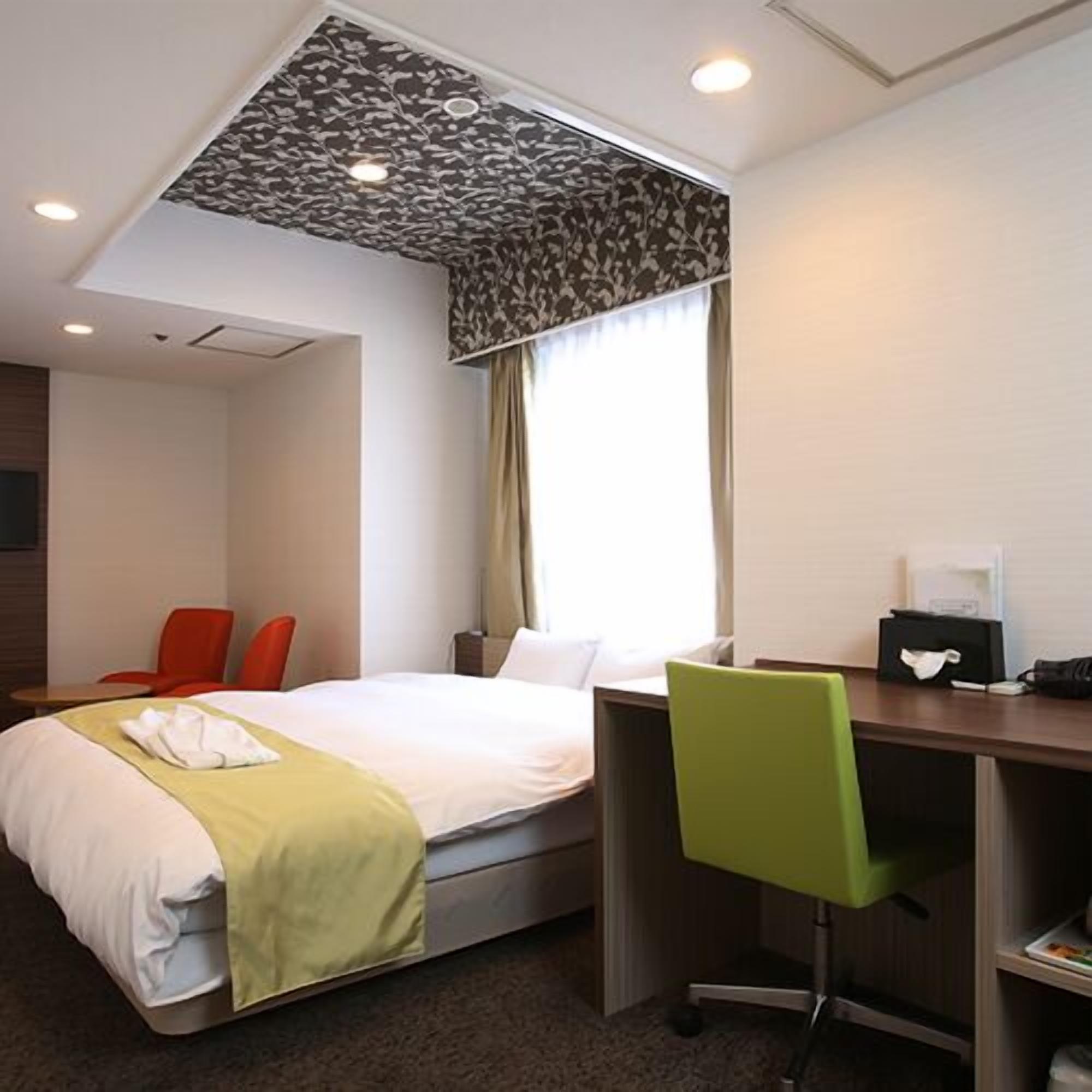 Down duvets, desk, iron/ironing board (on request), free WiFi