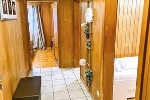 3 bedrooms, iron/ironing board, WiFi, bed sheets - Abendberg - Zentral Nähe Bahnhof (Wilderswil)