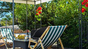 Villa (Two bedroom) | Lounge