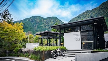 Luxury Villa, 2 Bedrooms, Sauna | Front of property