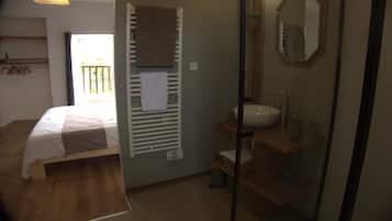 1 soverom, strykejern/-brett, reiseseng for barn og wi-fi (inkludert)